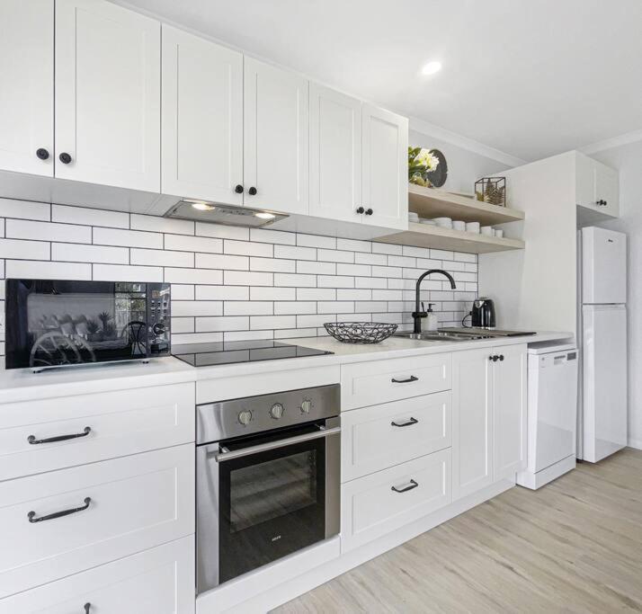 Studio Seaside Self-Contained Apartment Marcoola Bagian luar foto
